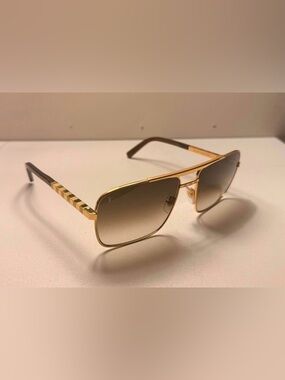 Louis Vuitton Gold and Brown Gradient Aviator Sunglasses